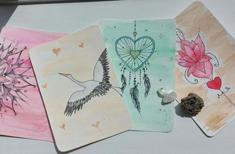 Håndmalede kort med personlige budskaber til coaching-deltager.